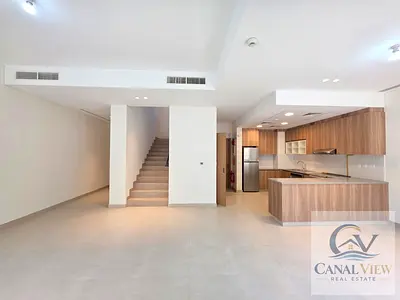 Ready to Move in | Ideal 3BHK Townhouse | Kitchen Appliances | Big Garden