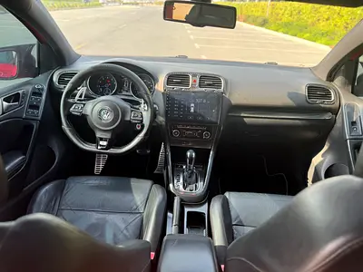 صورة 6 لـ 2013 Volkswagen GOLF R