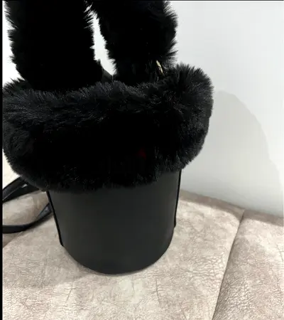 Black faux-fur trim bucket bag - small shoulder/crossbody bag