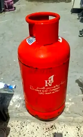 Ajman cylinder small empty with outo regulator