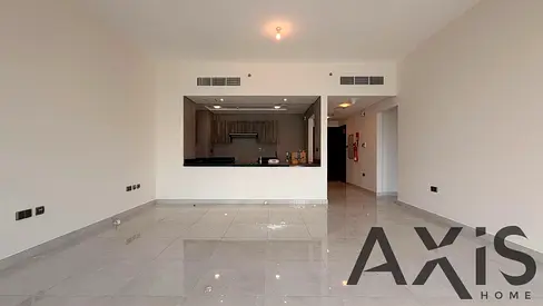 Waterfront Unit | Large Balcony | Bright & Spacious