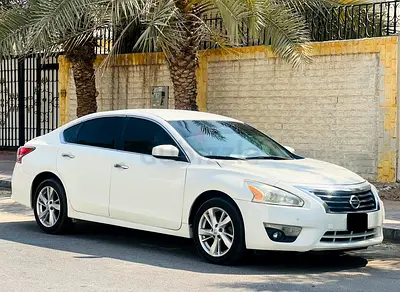 Nissan Altima GCC 2015 || Fully Automatic || Well maintained