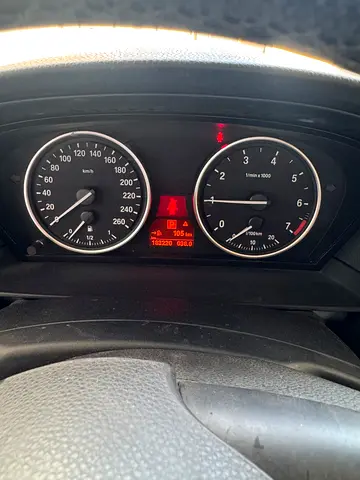 2009 BMW 5-SERIES 照片 5