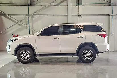 2022 Toyota FORTUNER — фото 5