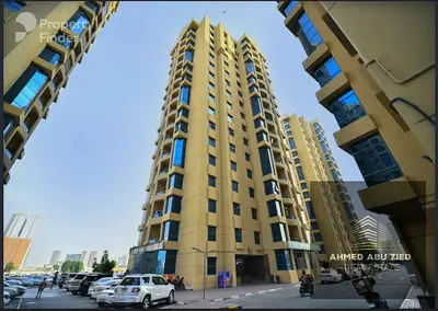 🏡 شقة واسعة غرفتين وصالة للإيجار السنوي – أبراج الخور، عجمان