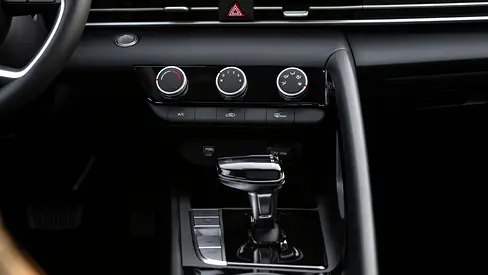 2026 Hyundai ELANTRA — миниатюра 14