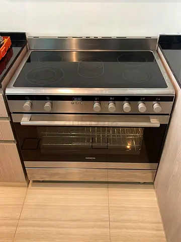 Siemens Electric Ceramic Cooker 5 Hubs