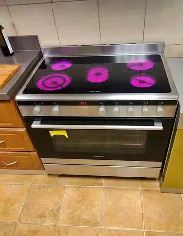 Siemens 90 cm Freestanding Ceramic Cooker with Schott Glass, German Engineering, HK9K9V850M