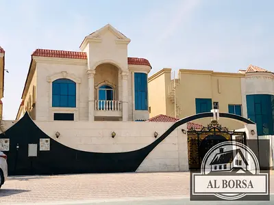 للإيجار فيلا سكني تجاري منطقه المويهات 1  علي الشارع الرئيسي مباشرة  مكونه من 5 غرف ماستر ومجلس وصاله مع غرفه خادمه