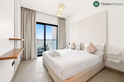 Skyline View | 1BR High Floor + Study Room