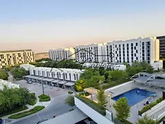 Stunning 1Br With Balcony Gym Pool Covered Parking Lavish Gated Community Premium Location