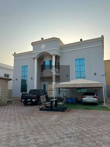 🏡 فيلا حديثة للبيع في الشارقة – السيوح | الرقيبة 6