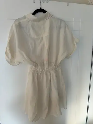 Zara White short-sleeve Dress with pockets lightweight summer piece