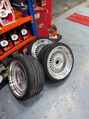 Brand new 19inch alloy wheels with 2026 Tyre