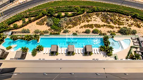 Bright Apartment | Open Layout | Pool & Creek View