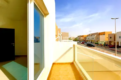 HOT DEAL | SINGLE ROW 3BR VILLA | CONTEMPPRARY STYLE