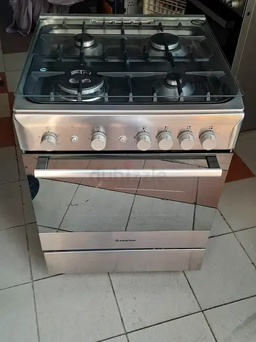 Ariston brand full gas cooker 60 cm