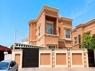 Well Maintained: Spacious Villa | Good Location