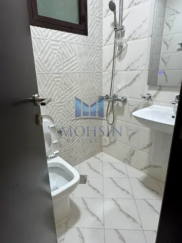 Al Nuaimiya 1, Prime Location Corner Building Near Ajman Sharjah Border(5,490 Sq ft), Total 14 Apar