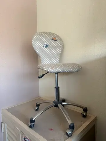 Adjustable Polka Dot Swivel Office/Study Chair with Wheels