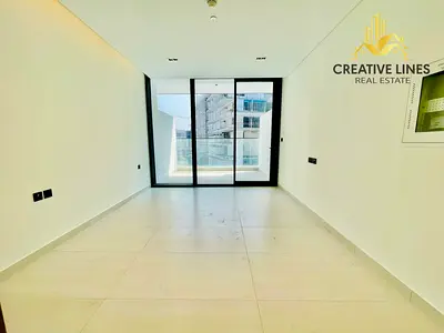 Hot Deal Spacious Studio for Sale | | Motivated Seller | High ROI Investment | High Rental Potential | AED 650K
