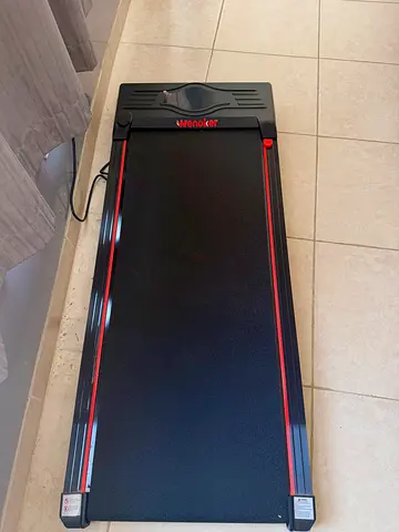 almost brand-new treadmill in excellent working condition