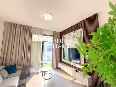 Exclusive | Pool View | Vacant