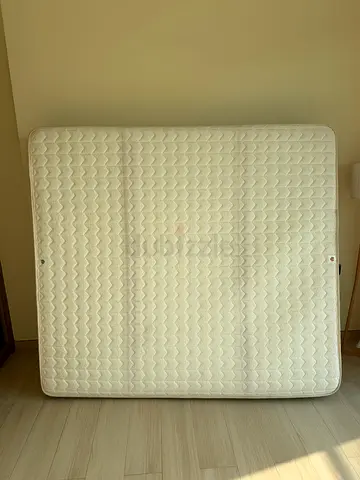 King size mattress - for sale urgently pick up tomorrow
