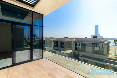 Luxury 3 Bed Villa with Maids for Sale - Al Marjan - Private Pool