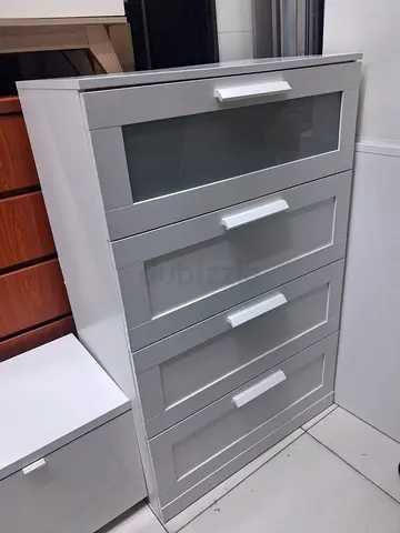 White 4-Drawer Chest / Dresser - Compact Storage