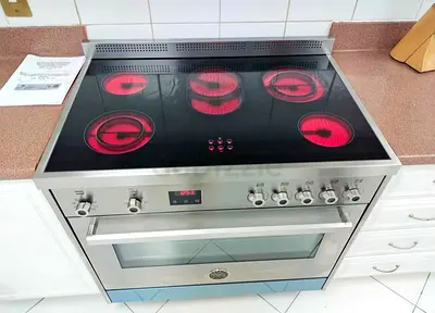 Bertazzoni Italian 5 Hobs Full Electric Ceramic Cooker Range Size 90cm