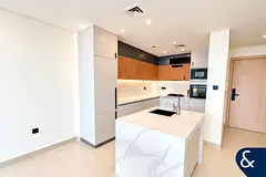 Pool View | Brand New | First Tenant
