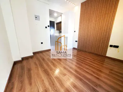 Lavish Studio With Separate Kitchen || Prime Location || High Free Maintenance ||