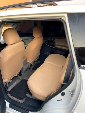 صورة 6 لـ 2012 Toyota RAV 4