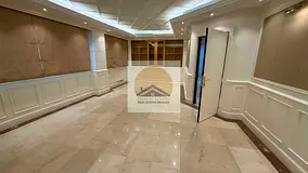 1200 SQFT OFFICE AVAILABLE NEXT TO FISHROUNDABOUT 110K IN 4 CHEQUES