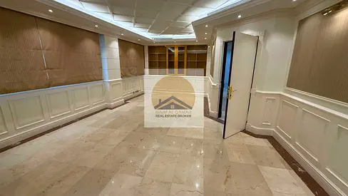1200 SQFT OFFICE AVAILABLE NEXT TO FISHROUNDABOUT 110K IN 4 CHEQUES
