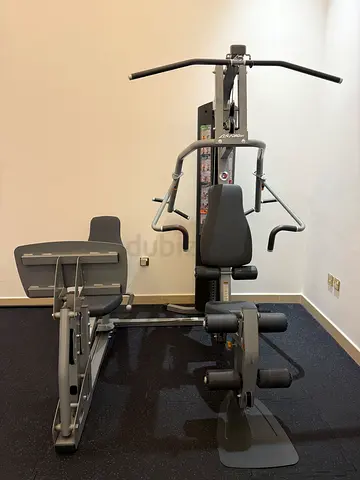 Life Fitness G2 Multi Gym + Leg Press – Excellent Condition