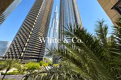 BURJ KHALIFA VIEW | LOW FLOOR | UNFURNISH