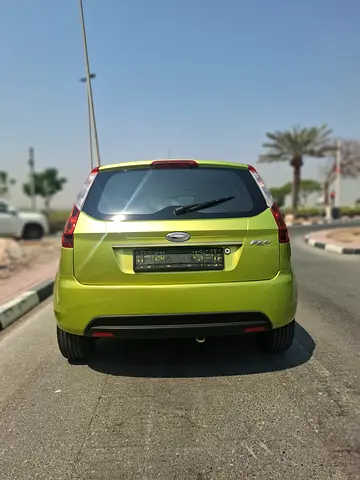 2012 FORD FIGO 照片 1