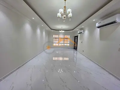 Nice 5 BR villa with Maid room, Majlis, Living Hall - MBZ city