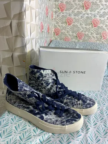 Sun stone shoes