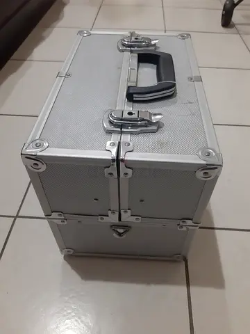 Aluminum Collectible Storage Case / Display Trunk