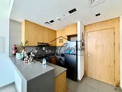 Pool View Modern Layout Counter Kitchen + Appliances Hot Offer
