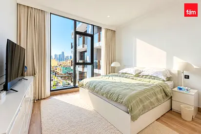Furnished I High Floor I Spacious Lay Out