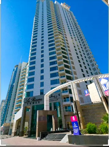 Luxury 3-BR Apartment | Prime Marina Location | Marina View
