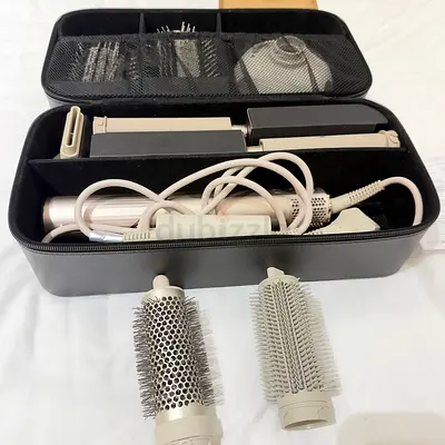 Shark Flexstyle Hair dryer/styler set with additional brush attachments and carry case