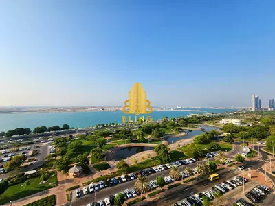 Fully Renovated 3BHK With Sea View & Balcony