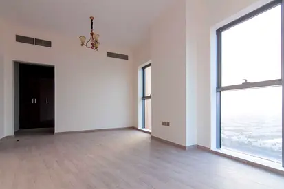 Higher Floor - Full Amenities - Direct From Management