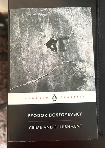 Crime and Punishment - Fyodor Dostoyevsky (Penguin Black Classics Edition)