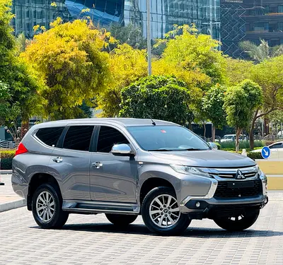 2017 MITSUBISHI MONTERO SPORT GLS MEDIUM ORIGINAL PAINT GCC SPECS IN EXCELLENT CONDITION